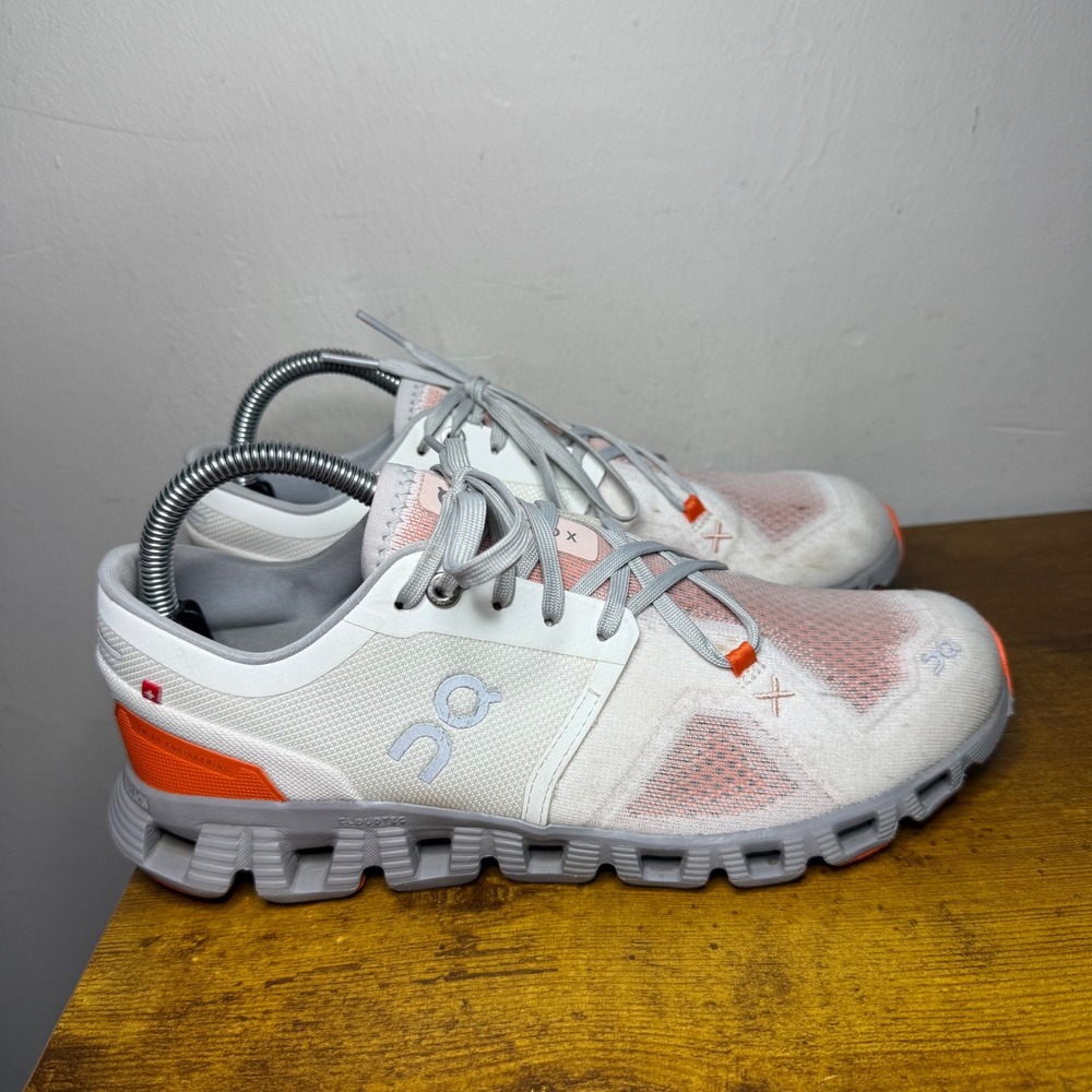 On Cloud X Running Shoes Womens Size 8.5 White Orange 40.99701